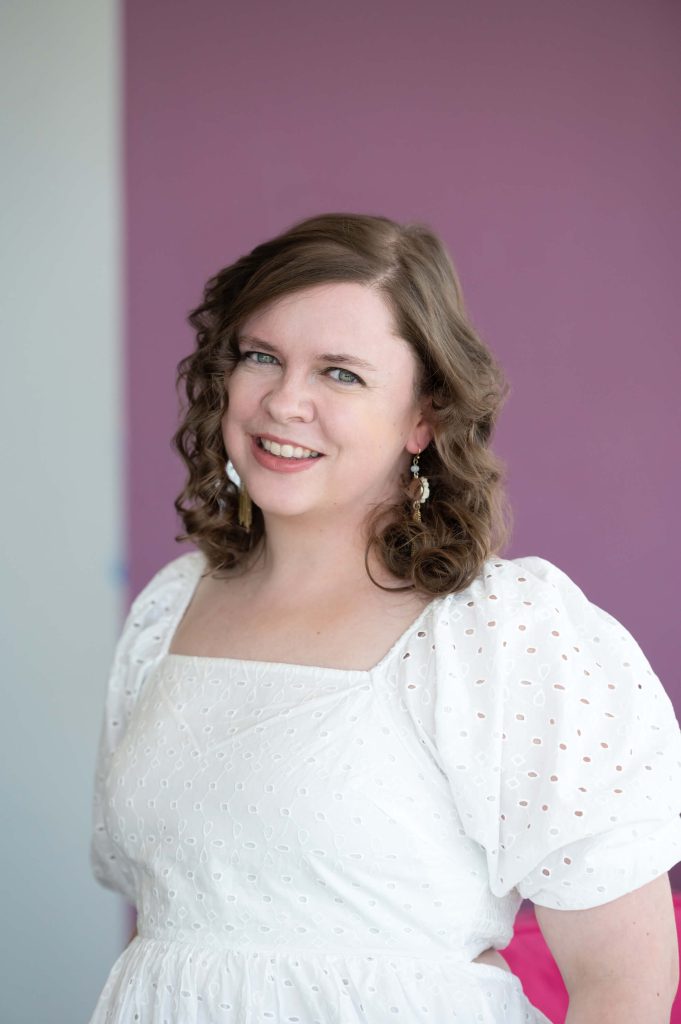 Anna Lisa’s Headshot 2023 (1)
